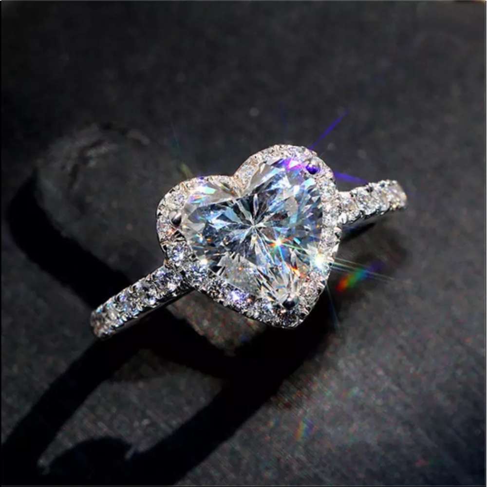 925 STERLING SILVER CUBIC ZIRCON HEART RING - Picture 2 of 13